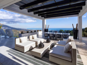 Modern Villa in Prestigious Neighbourhood terrace